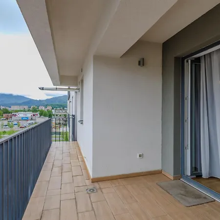 Apartament 4friendscoresibrasov M&l *